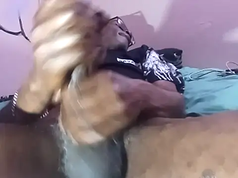 Snapshot of Blkstylion chatting on 12-18-25, 06:23 Blkstylion online show from 12-18-25, 06:23