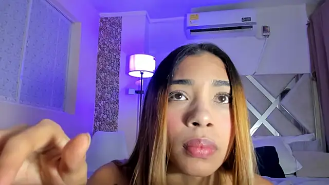 Mari Mendoza online show from 06-15-26, 12:44