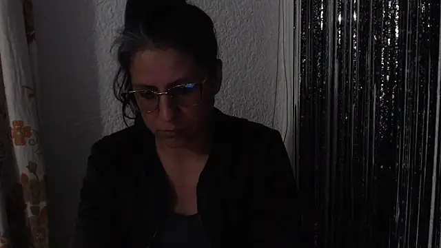 Snapshot of LucifernandaSw chatting on 02-28-25, 04:32 LucifernandaSw online show from 02-28-25, 04:32