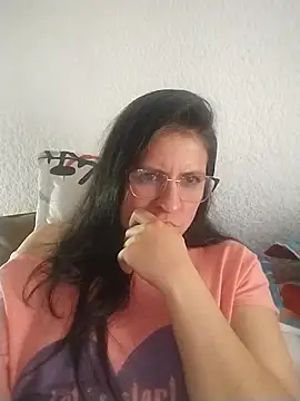 Snapshot of LucifernandaSw chatting on 02-18-25, 02:06 LucifernandaSw online show from 02-18-25, 02:06