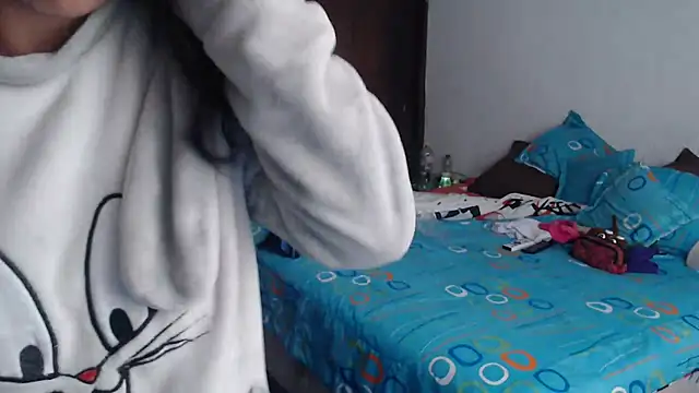 Snapshot of LucifernandaSw chatting on 03-05-25, 01:06 LucifernandaSw online show from 03-05-25, 01:06