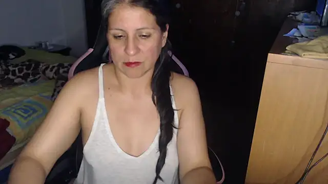 LucifernandaSw online show from 04-23-26, 03:46