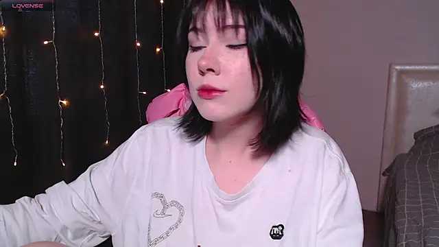 CutieTori online show from 03-20-25, 07:47