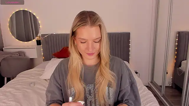 CassieRayss online show from 05-02-26, 10:53