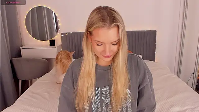 CassieRayss online show from 03-13-26, 09:36