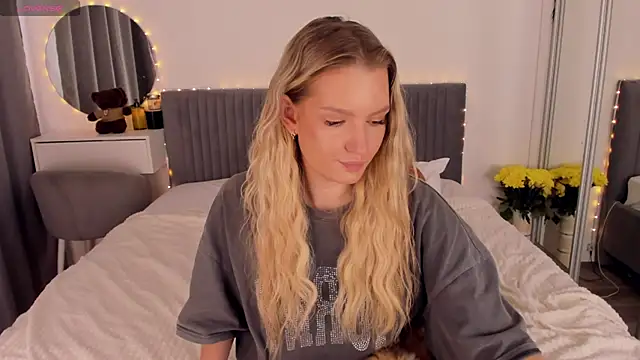 CassieRayss online show from 06-02-26, 11:43