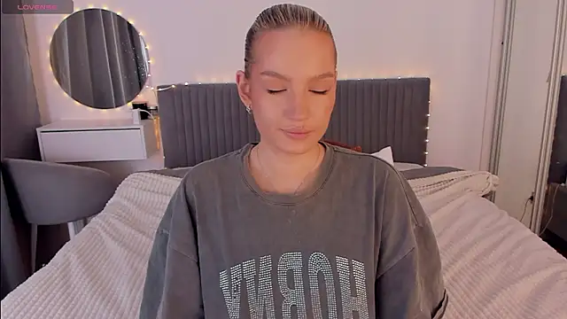 CassieRayss online show from 01-16-26, 03:49