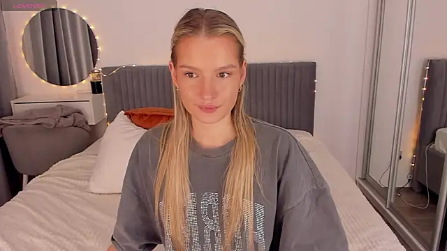 CassieRayss online show from 04-14-26, 02:44