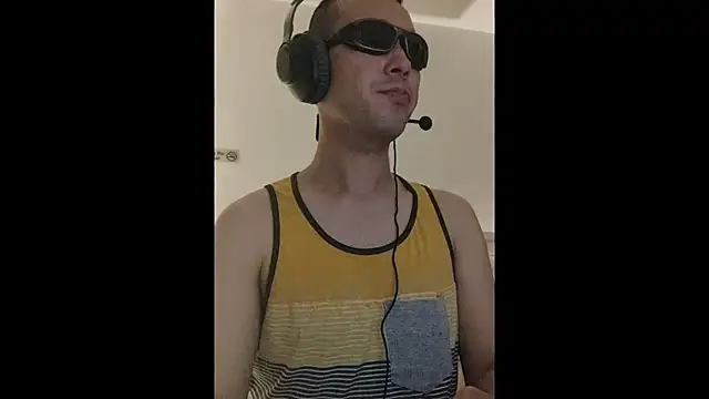 Snapshot of Yeye25199 chatting on 03-02-25, 09:43 Yeye25199 online show from 03-02-25, 09:43