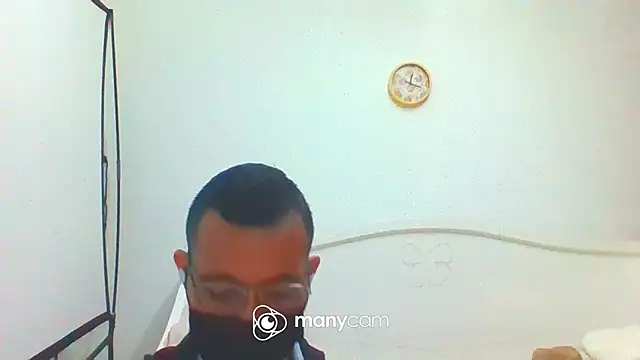 Snapshot of Yeye25199 chatting on 01-17-25, 07:30 Yeye25199 online show from 01-17-25, 07:30