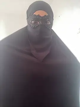 Snapshot of Hijabi_HotGirls chatting on 02-21-25, 09:34 Hijabi HotGirls online show from 02-21-25, 09:34