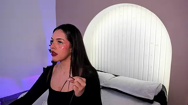 martina duque  online show from 03-11-26, 05:40