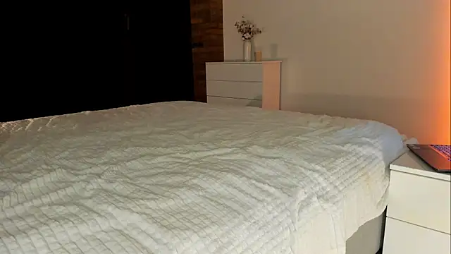 Rachel Rey online show from 11-03-25, 06:33