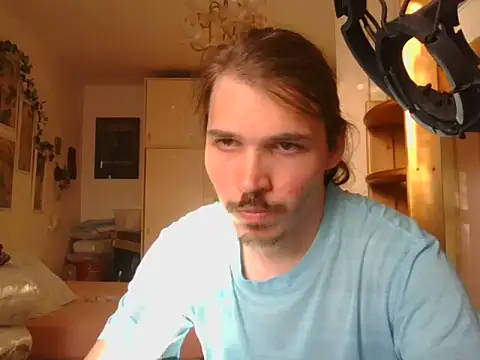 Snapshot of Davideksexy chatting on 06-23-26, 05:44 Davideksexy online show from 06-23-26, 05:44