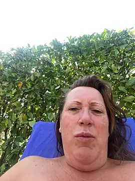 Snapshot of xsexycurvymilf chatting on 06-29-26, 07:48 xsexycurvymilf online show from 06-29-26, 07:48