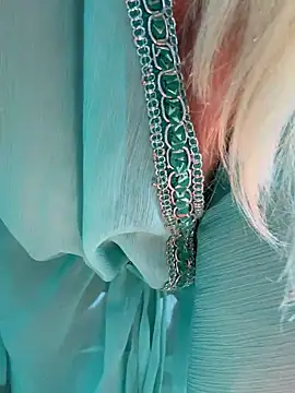 EmmaInLove23 online show from 10-02-25, 02:04