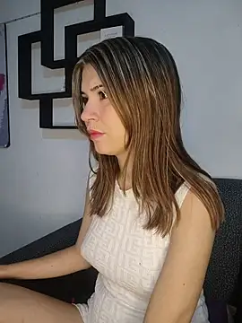 hanaa 18 online show from 11-15-25, 10:08