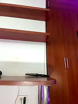 ivannapretyts online show from 09-17-25, 04:42