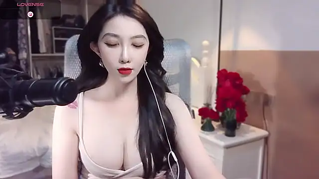 Snapshot of vyizh- chatting on 02-24-25, 05:54 vyizh- online show from 02-24-25, 05:54