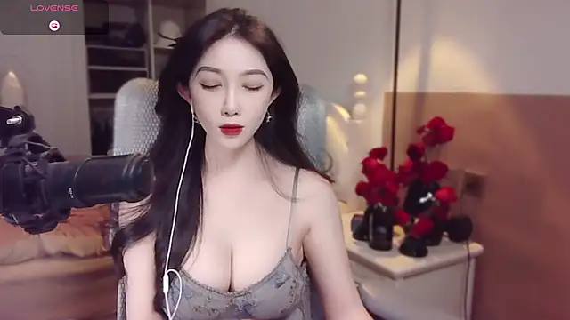Snapshot of vyizh- chatting on 03-14-25, 05:59 vyizh- online show from 03-14-25, 05:59