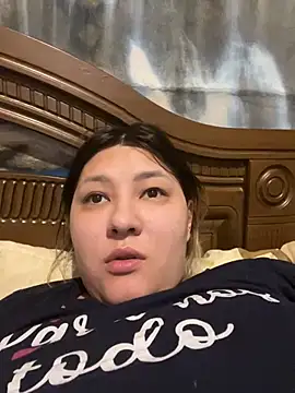 Snapshot of Olivialili chatting on 03-02-25, 04:36 Olivialili online show from 03-02-25, 04:36