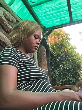 Dellah26 online show from 10-15-25, 11:40