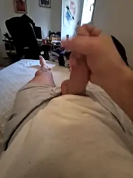 Snapshot of MarkBigDick35 chatting on 12-18-25, 02:21 MarkBigDick35 online show from 12-18-25, 02:21