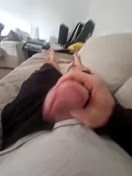 Snapshot of MarkBigDick35 chatting on 10-18-25, 02:41 MarkBigDick35 online show from 10-18-25, 02:41