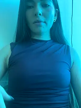 Coralinee 01 online show from 11-21-25, 03:11