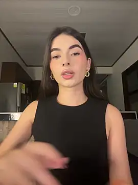 Coralinee 01 online show from 12-02-25, 12:22