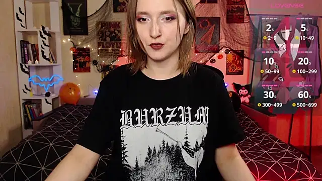 Viper kiss online show from 10-28-25, 07:02