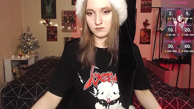 Snapshot of Viper_kiss chatting on 12-28-24, 10:02 Viper kiss online show from 12-28-24, 10:02