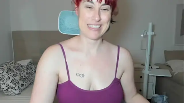 emmita69  online show from 04-28-26, 02:27