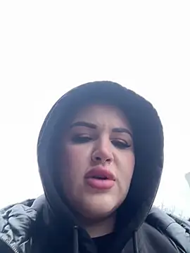 Snapshot of leila_beayte_ chatting on 03-16-25, 12:55 leila beayte online show from 03-16-25, 12:55