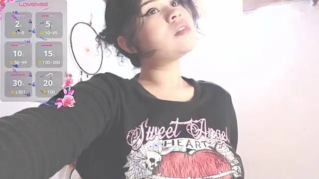 Amara18  online show from 11-16-25, 05:01