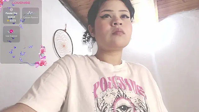 Amara18  online show from 11-30-25, 11:16