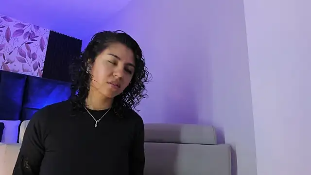 Snapshot of Amareto_ chatting on 10-15-25, 11:07 Amareto online show from 10-15-25, 11:07