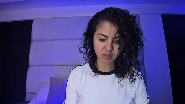 Amareto  online show from 06-01-26, 05:01