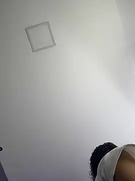 Amareto  online show from 12-20-25, 10:40