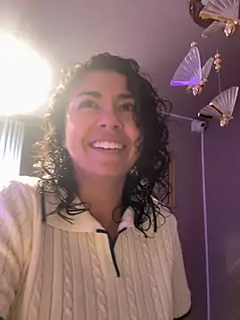 Snapshot of Amareto_ chatting on 10-16-25, 11:07 Amareto online show from 10-16-25, 11:07