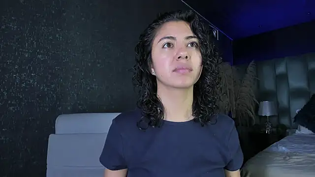 Amareto  online show from 11-26-25, 10:48