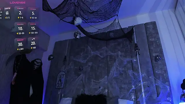 Amareto  online show from 10-31-25, 11:18