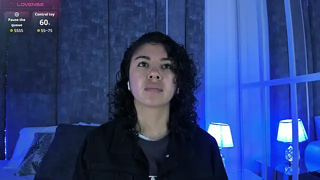 Amareto  online show from 10-24-25, 10:58