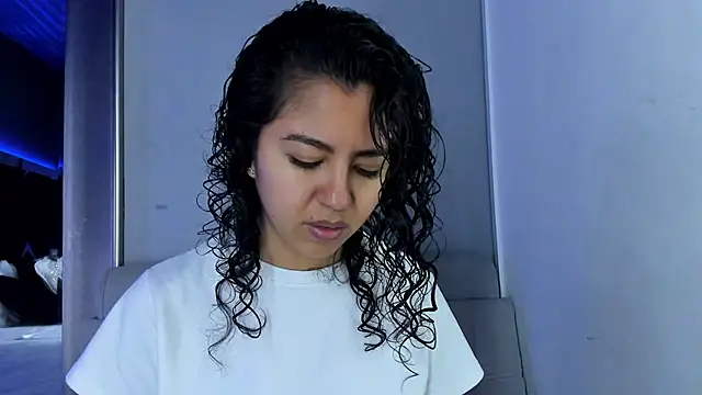 Amareto  online show from 06-25-26, 04:43