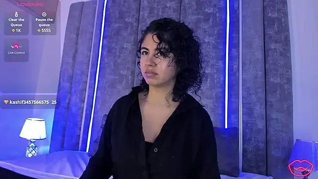 Snapshot of Amareto_ chatting on 03-17-25, 11:31 Amareto online show from 03-17-25, 11:31