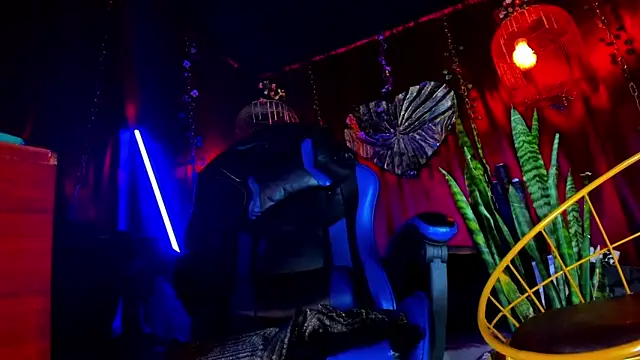 LatinMilk  online show from 01-10-26, 09:43