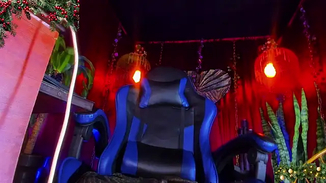 LatinMilk  online show from 11-29-25, 02:55