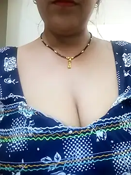 Hot-Shivani online show from 07-20-26, 07:05