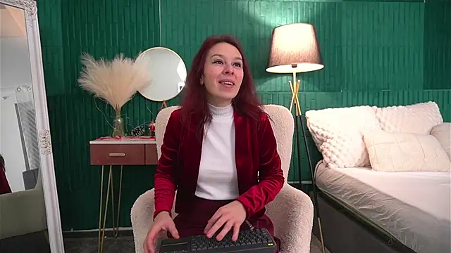 HaileyMoonn online show from 01-14-26, 05:11