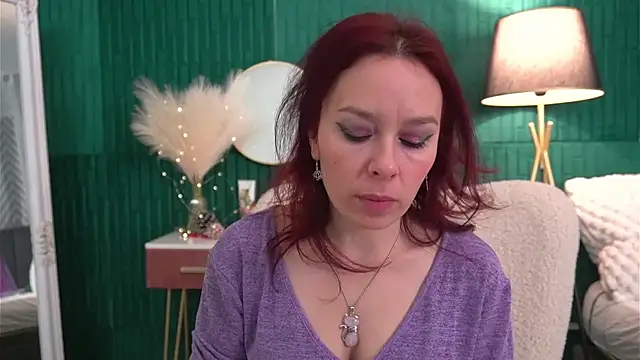 HaileyMoonn online show from 12-16-25, 03:33